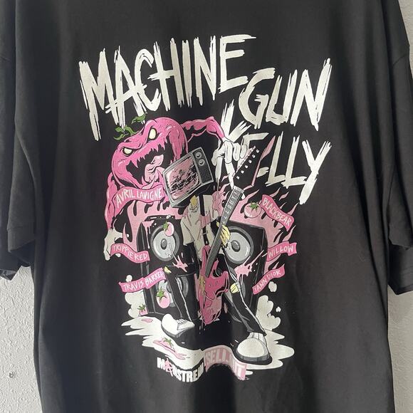2022 Machine Gun Kelly Mainstream Sellout Tour Tshirt Mens 2XL Music Graphic Tee - Picture 2 of 8